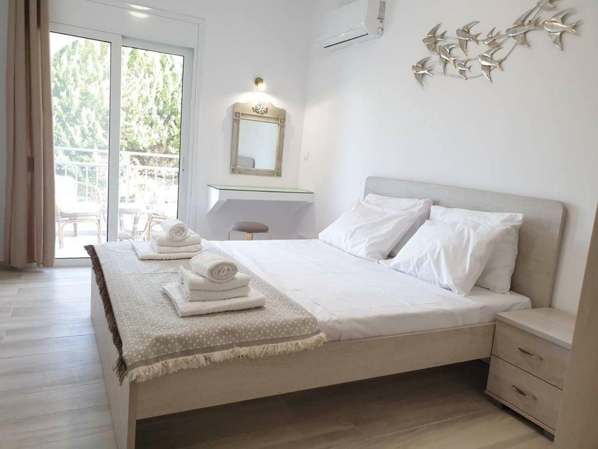 Sea Breeze Villa Haráki Kültér fotó